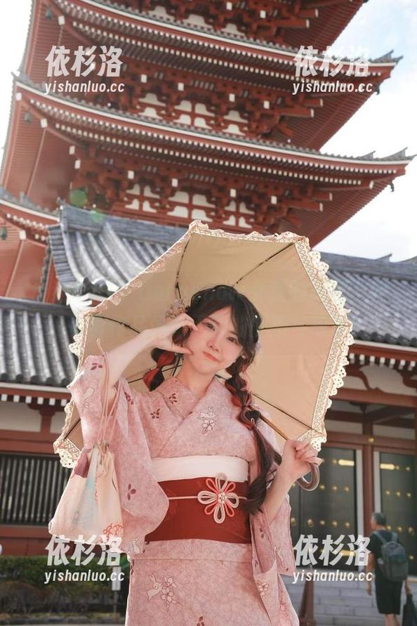 Sally Dorasnow 走近Sally Dorasnow女孩的美图世界,写真作品蕴藏无限的情感与故事!